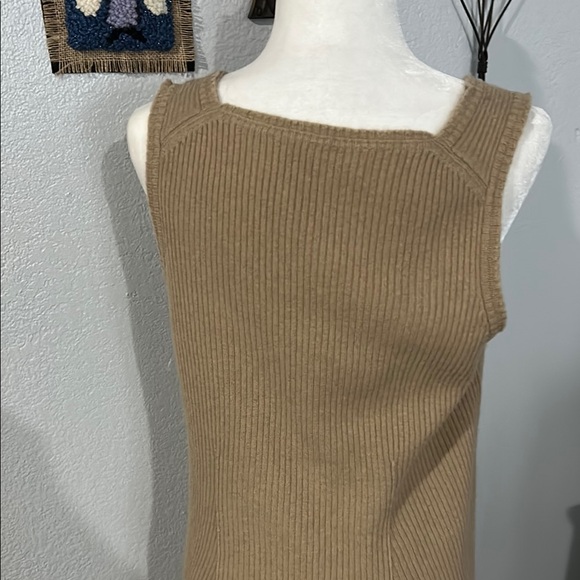 Vince - Picture 4 of 12